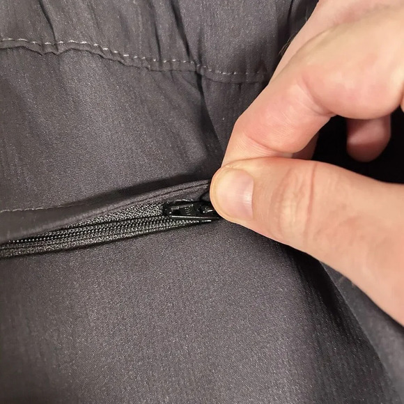 Wrangler Cargo Shorts Men's 48 Black Zip Pockets Button Zip Lightweight - Picture 9 of 10